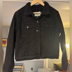 Ashley Vintage Charm - Black Sherpa-Lined Denim Jacket